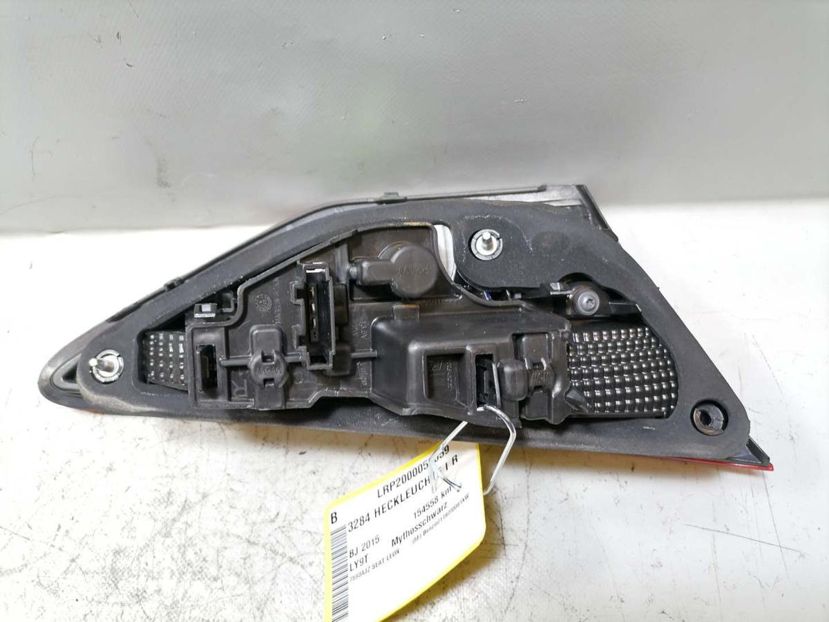 Seat Leon 5F original R&uuml;cklicht R&uuml;ckleuchte Schlussleuchte innen rechts Bj.2015